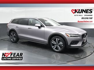 New 2026 Volvo V60 B5 Cross Country Plus w/ Climate Package AWD/4WD video 1
