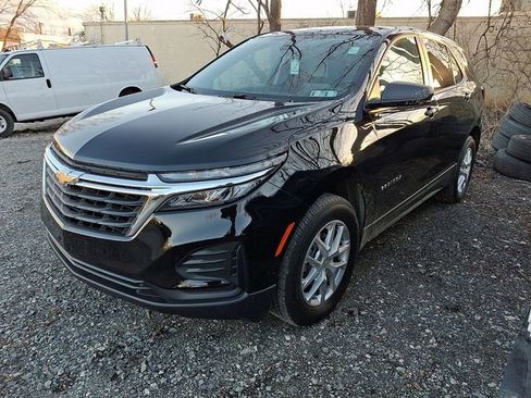 Certified 2024 Chevrolet Equinox LS w/ LS Convenience Package image 3