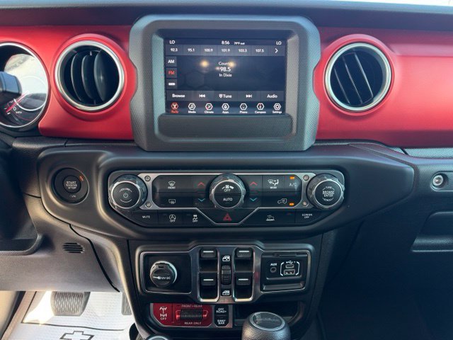 Used 2020 Jeep Gladiator Rubicon w/ Trailer Tow Package AWD/4WD image 17