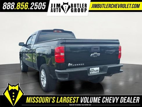 Used 2016 Chevrolet Silverado 1500 Custom w/ Custom Convenience Package RWD image 2