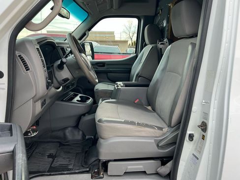 Used 2013 Nissan NV 3500 S w/ Side Curtain Airbag Pkg image 11