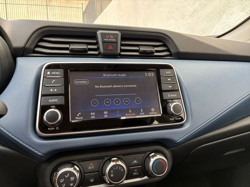 Used 2025 Nissan Versa SV FWD image 20