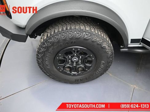 Used 2022 Ford Bronco Wildtrak AWD/4WD image 36