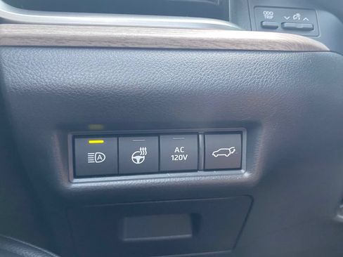 Used 2025 Toyota Grand Highlander AWD Hybrid image 27