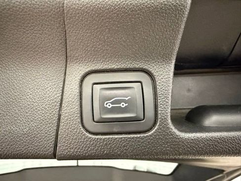 Used 2019 GMC Acadia SLT image 24