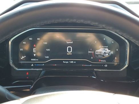Used 2025 GMC Sierra 1500 Elevation AWD/4WD image 11