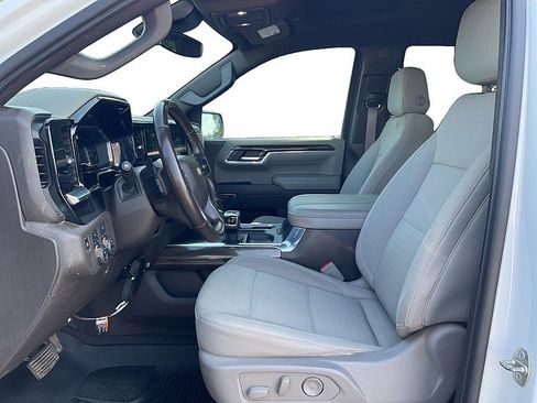 Used 2023 Chevrolet Silverado 1500 LT AWD/4WD image 10
