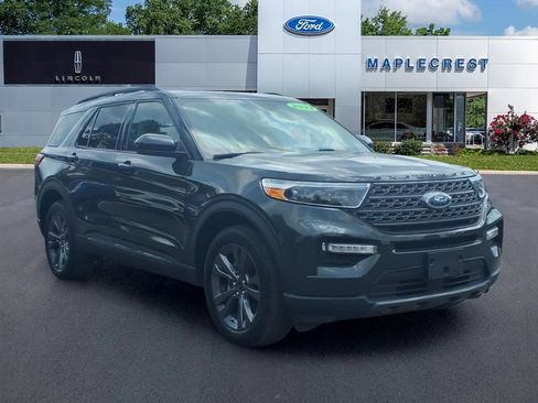 Used 2022 Ford Explorer XLT w/ Equipment Group 202A AWD/4WD image 1