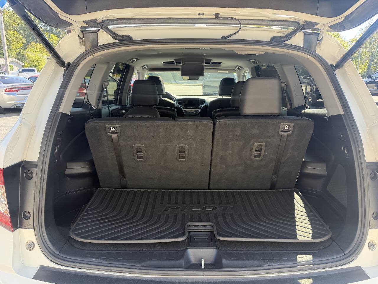 Used 2021 Honda Pilot Touring image 19