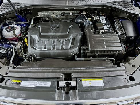 Certified 2021 Volkswagen Tiguan SEL Premium R-Line image 30