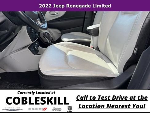 Used 2022 Jeep Renegade Limited AWD/4WD image 9