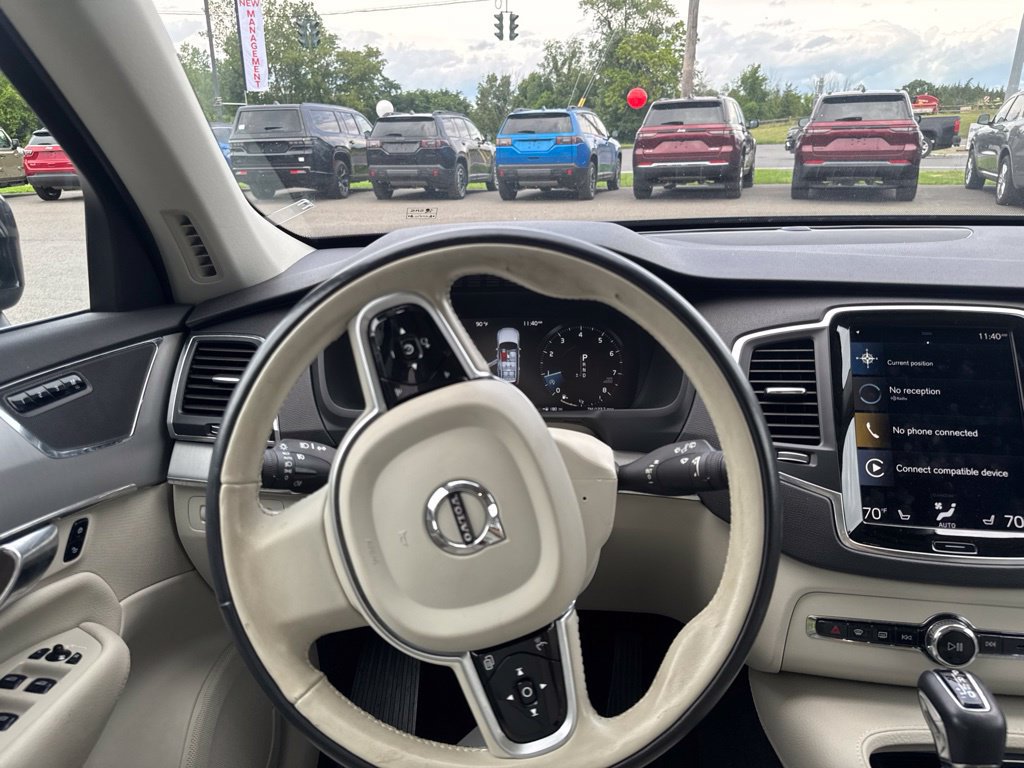 Used 2022 Volvo XC90 T5 Momentum AWD/4WD image 26