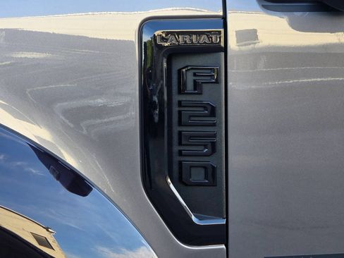 Used 2021 Ford F250 Lariat AWD/4WD image 39
