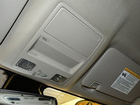 Used 2020 Ford Ranger Lariat w/ Equipment Group 501A Mid image 29