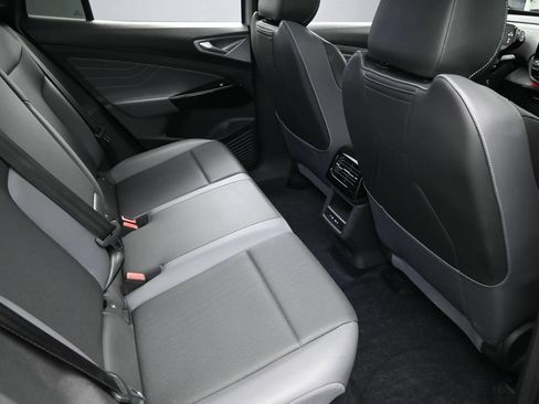 Used 2023 Volkswagen ID.4 Pro S RWD image 29