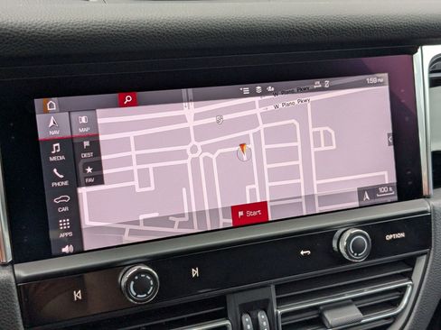 Certified 2026 Porsche Macan AWD/4WD image 17