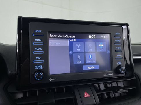 Used 2021 Toyota RAV4 LE AWD/4WD image 14