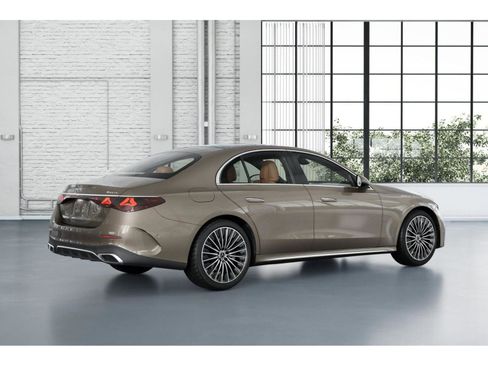 New 2026 Mercedes-Benz E 350 4MATIC Sedan image 22