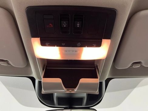 Certified 2025 Nissan Rogue SV w/ SV Premium Package FWD image 34