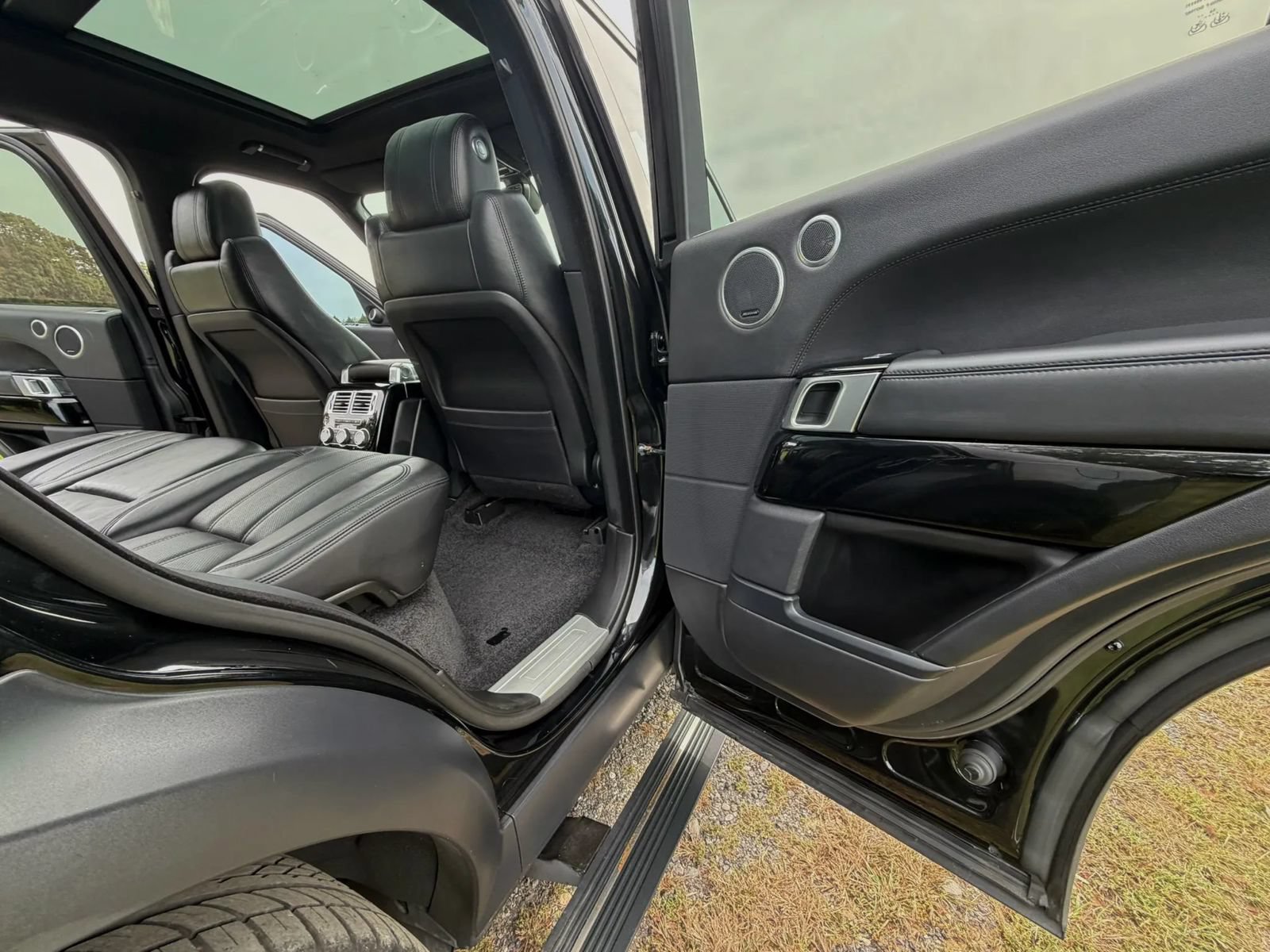 Used 2015 Land Rover Range Rover HSE AWD/4WD image 74