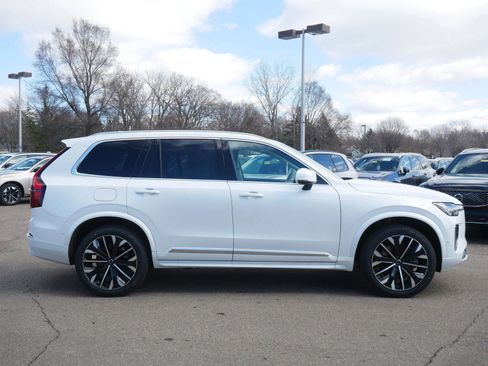 New 2026 Volvo XC90 T8 Ultra w/ Protection Package Premier AWD/4WD image 2