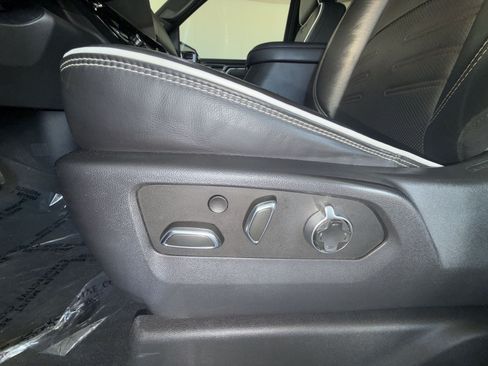 Used 2023 GMC Sierra 1500 AT4X AWD/4WD image 14