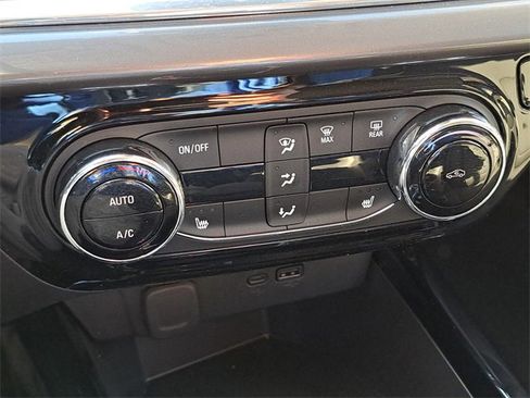 Used 2025 Chevrolet Trax ACTIV w/ Driver Confidence Package image 15