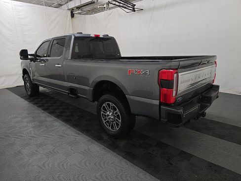 Used 2023 Ford F250 Limited w/ FX4 Off-Road Package image 4