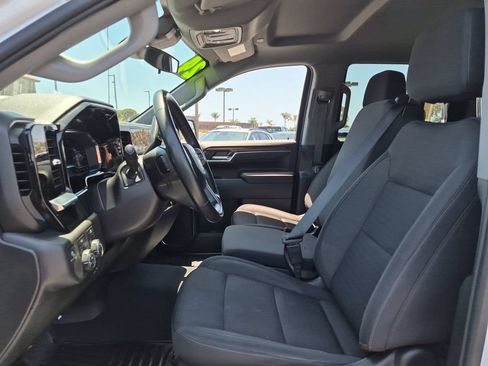 Used 2024 Chevrolet Silverado 1500 LT AWD/4WD image 19