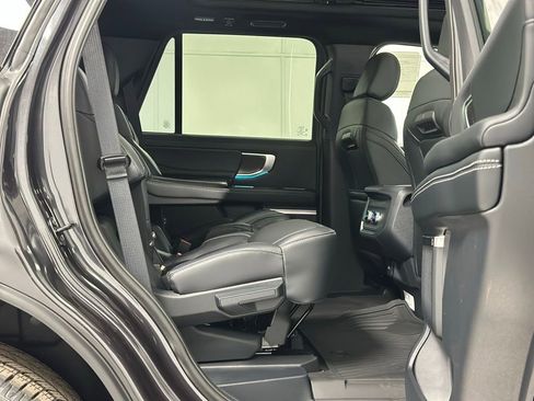 New 2025 Ford Expedition Platinum w/ Stealth Appearance Package image 32