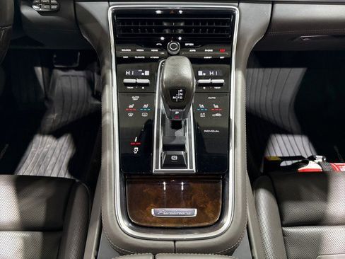 Used 2018 Porsche Panamera Turbo S image 71