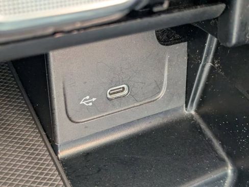 Used 2023 Mercedes-Benz C 300 Sedan image 18