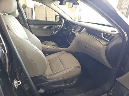 Certified 2023 INFINITI QX50 Luxe AWD/4WD image 9