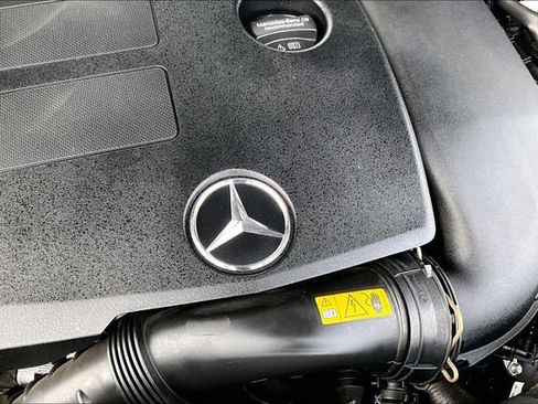 Certified 2022 Mercedes-Benz GLC 300 4MATIC w/ Multimedia Package Lite image 29