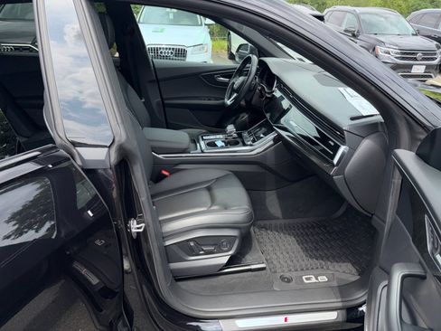 Used 2021 Audi Q8 Prestige AWD/4WD image 28