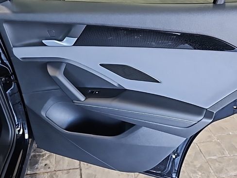 New 2026 Volkswagen Tiguan SE image 15