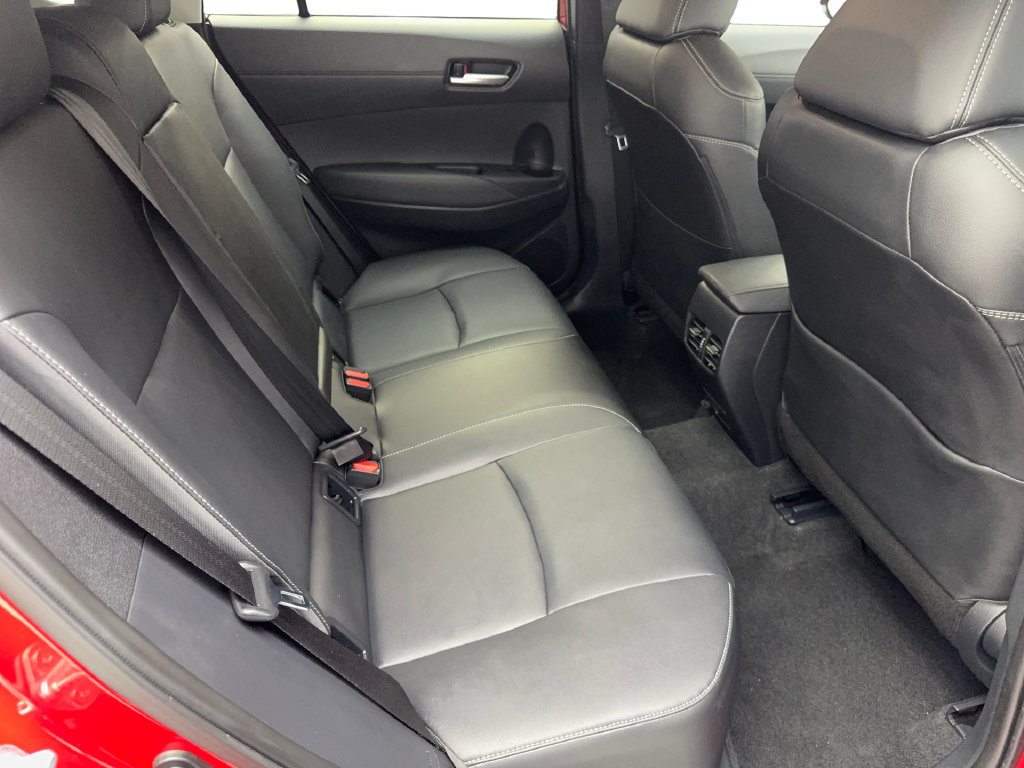 Used 2024 Toyota Corolla Cross XLE w/ Convenience Package AWD/4WD image 41