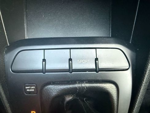 Used 2019 Kia Rio S image 17