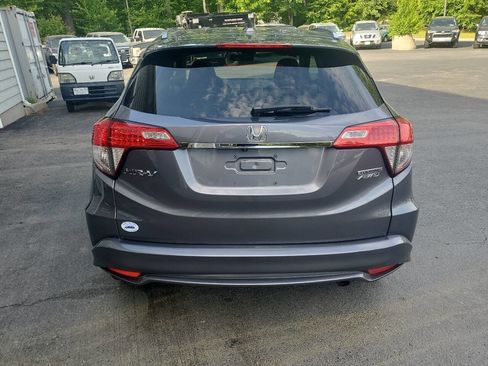 Used 2019 Honda HR-V Touring image 5