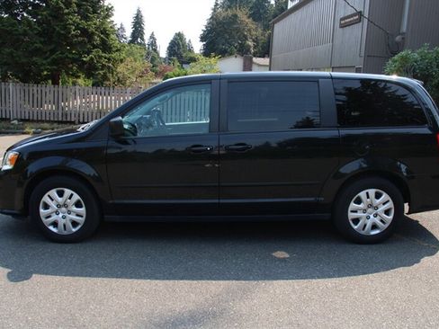 Used 2015 Dodge Grand Caravan SE w/ Quick Order Package 29E SE FWD image 12