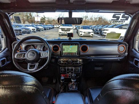 Used 2022 Jeep Gladiator Mojave w/ Cold Weather Group image 41