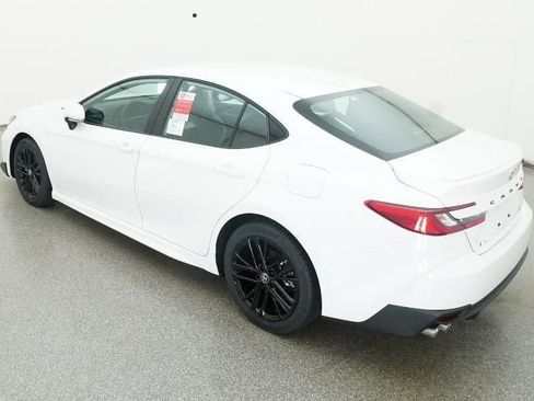 New 2026 Toyota Camry SE image 5