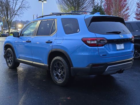 Certified 2025 Honda Pilot TrailSport image 27