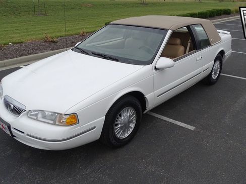 Used 1997 Mercury Cougar XR7 image 6