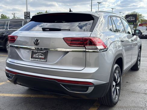 Used 2021 Volkswagen Atlas Cross Sport SE FWD image 12
