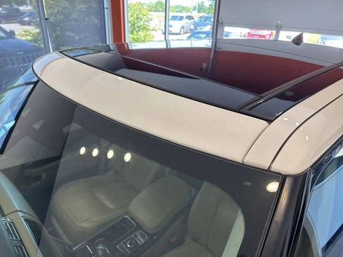 Used 2018 Land Rover Range Rover HSE AWD/4WD image 15
