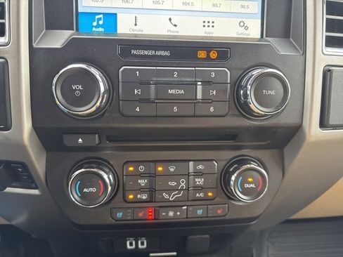 Used 2018 Ford F250 Lariat w/ Lariat Value Package image 18