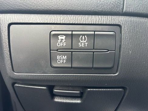 Used 2015 MAZDA MAZDA6 Touring w/ Touring Technology Package image 28