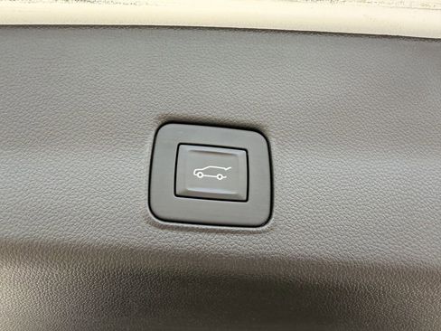 Used 2024 Chevrolet TrailBlazer RS w/ Convenience Package image 25