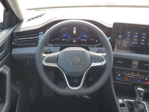 New 2025 Volkswagen Jetta SE image 27